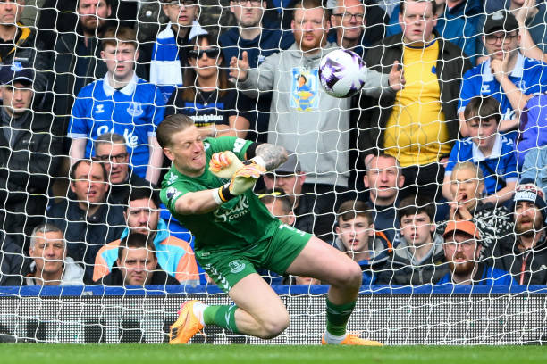 仅吸引了当 仅吸引了当